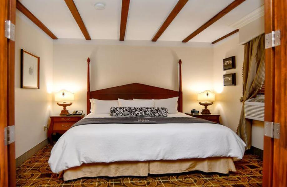 Brand Plaza Hotel Glendale Esterno foto