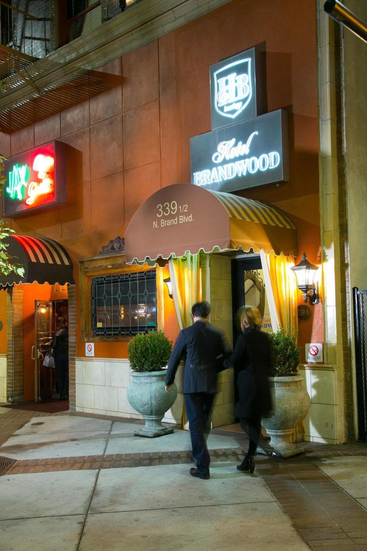 Brand Plaza Hotel Glendale Esterno foto